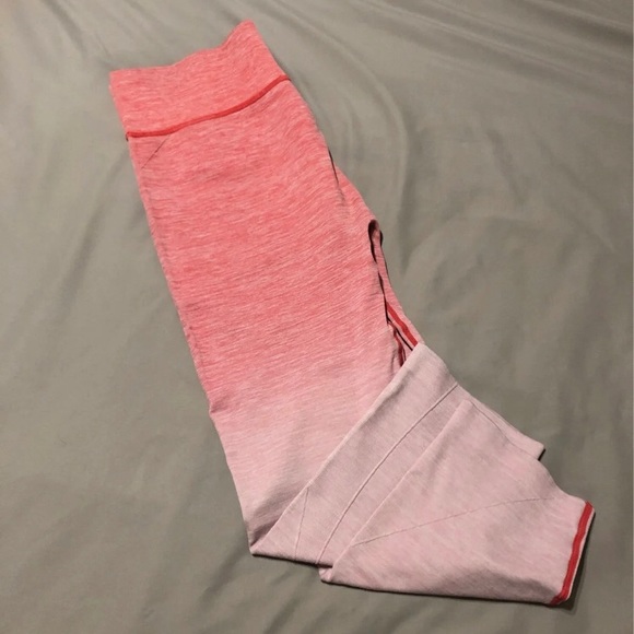 Capri leggings size Large! - Picture 2 of 6